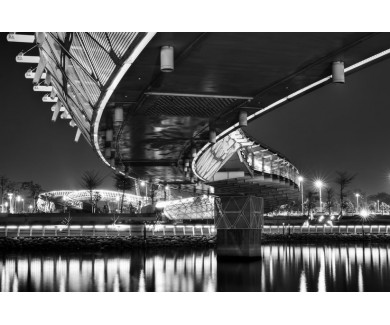 Фотообои Город ночью, с видом на красивый мост над рекой